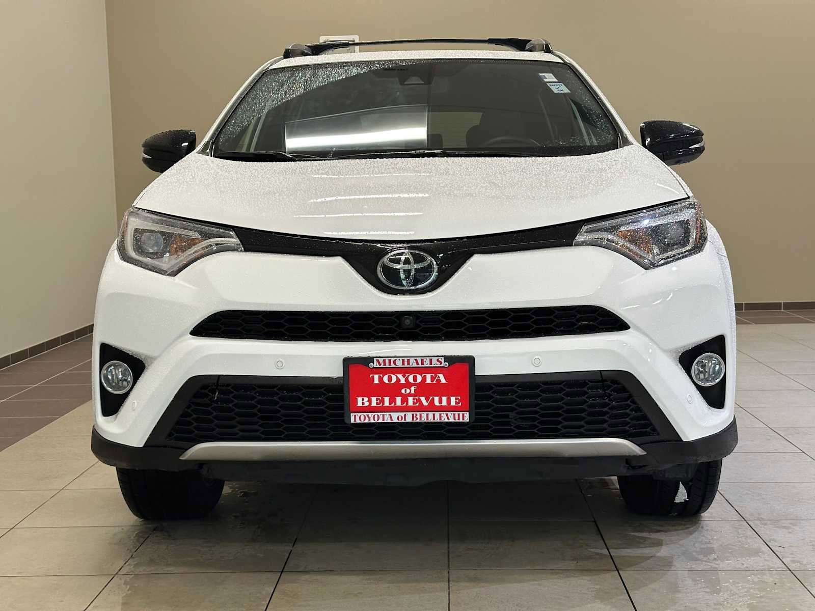 Used 2017 Toyota RAV4 SE w/ Advanced Technology Package image 8