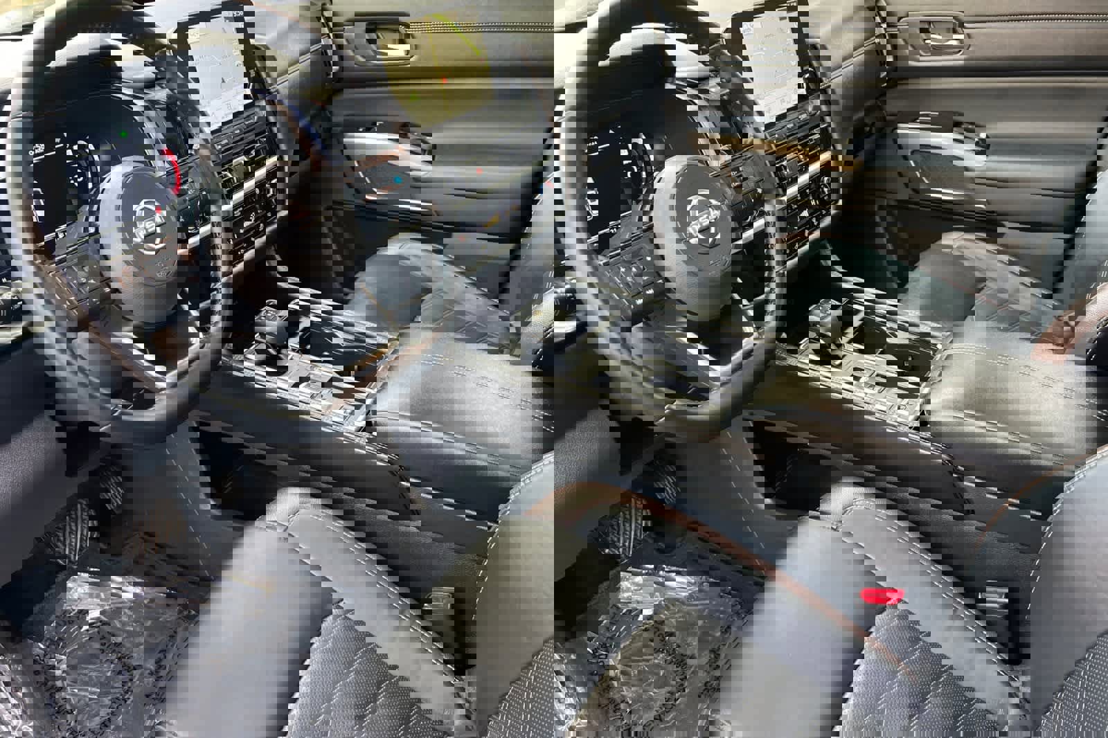 Certified 2024 Nissan Pathfinder Platinum w/ Cargo Package image 12