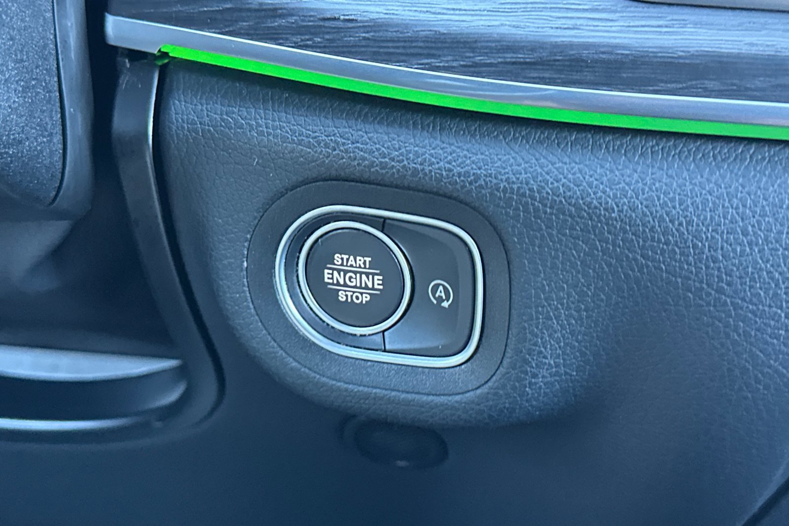 Certified 2022 Mercedes-Benz GLE 350 4MATIC w/ Premium Package image 23