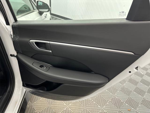New 2025 Hyundai Sonata SEL image 17