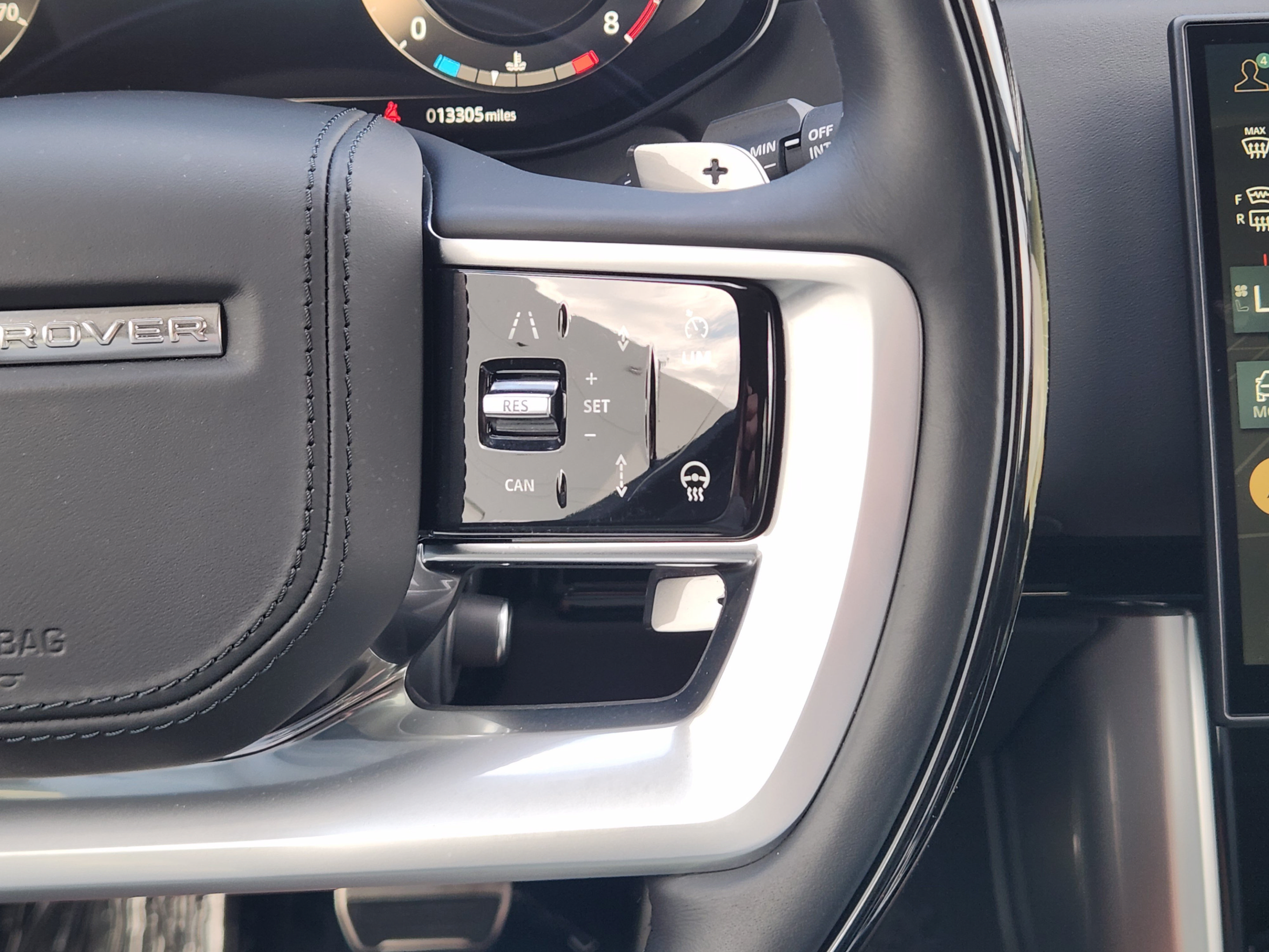 Certified 2024 Land Rover Range Rover SE AWD/4WD image 25