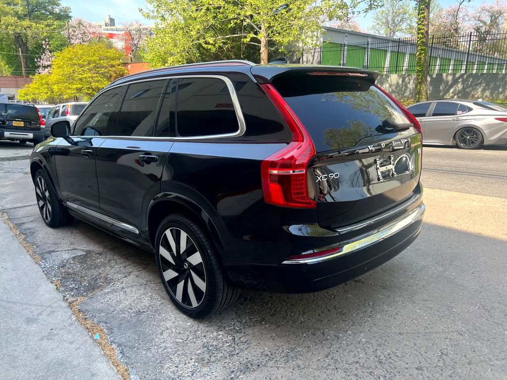 Used 2024 Volvo XC90 T8 Plus AWD/4WD image 24