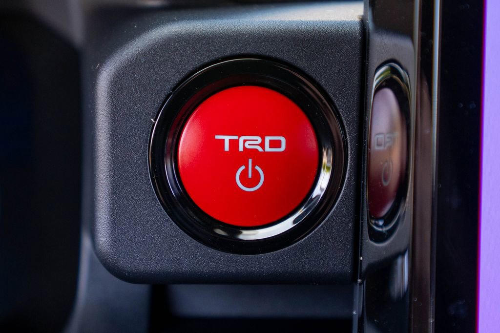 New 2026 Toyota 4Runner TRD Off-Road Premium AWD/4WD image 32