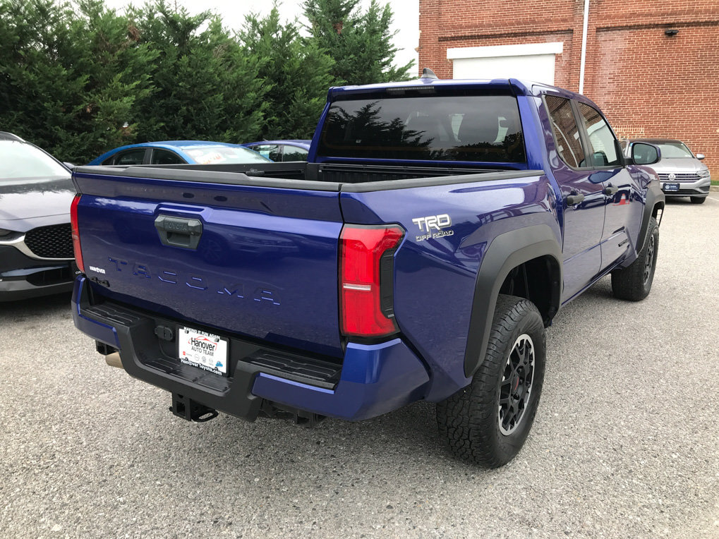 Used 2024 Toyota Tacoma TRD Off-Road AWD/4WD image 7
