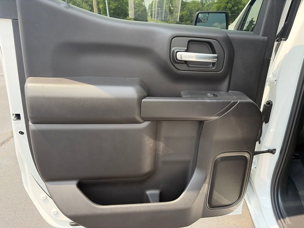 New 2026 Chevrolet Silverado 1500 Custom AWD/4WD image 25