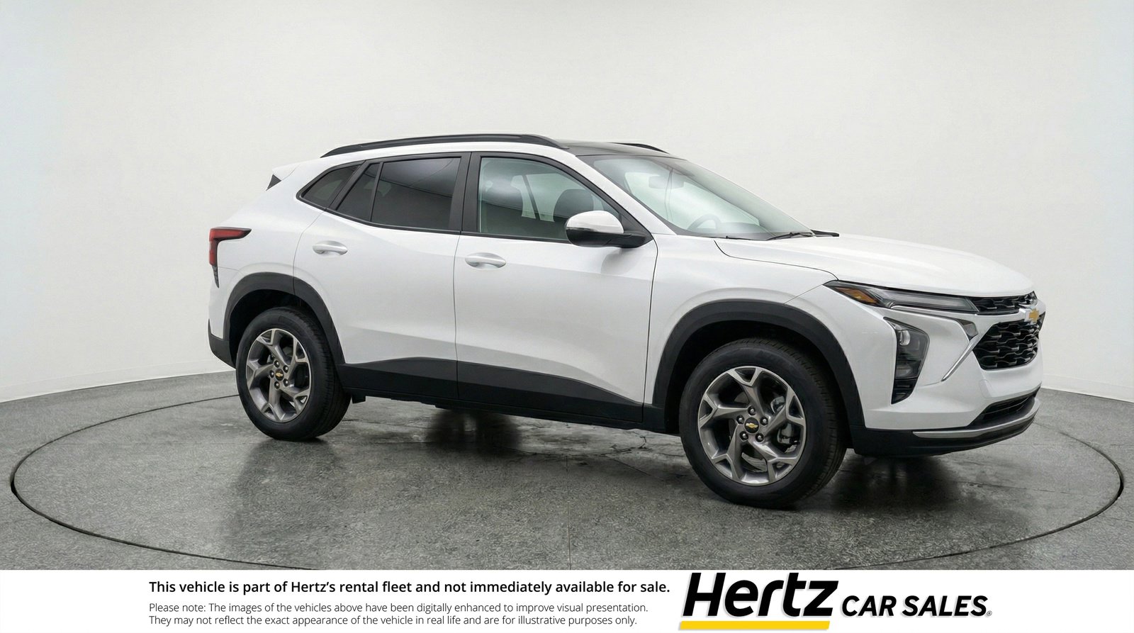 Used 2025 Chevrolet Trax LT image 1