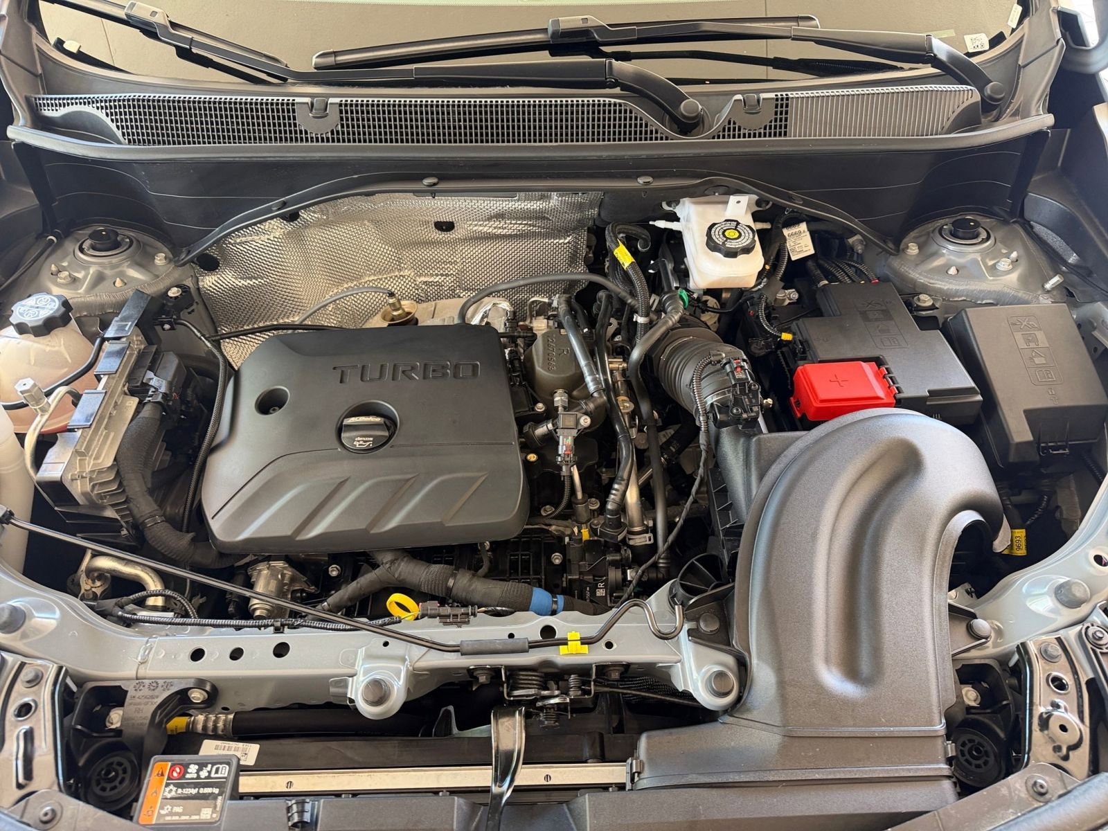 Used 2025 Buick Encore GX Preferred FWD image 31