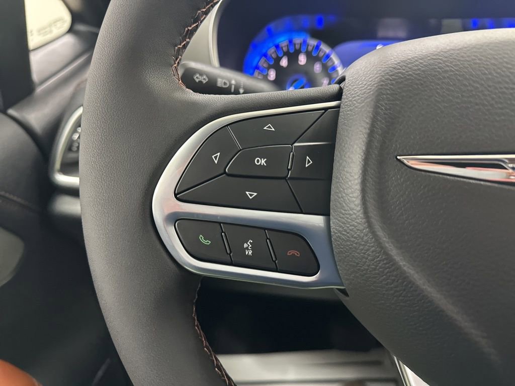 New 2026 Chrysler Pacifica Pinnacle image 31