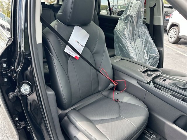 New 2026 Toyota Grand Highlander AWD image 26
