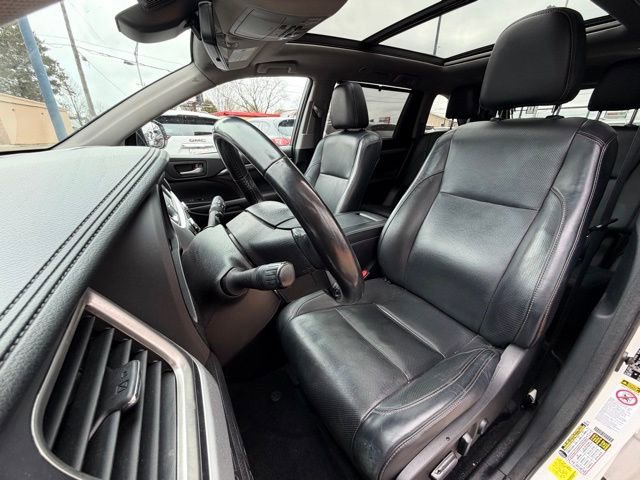 Used 2017 Toyota Highlander Limited Platinum image 10