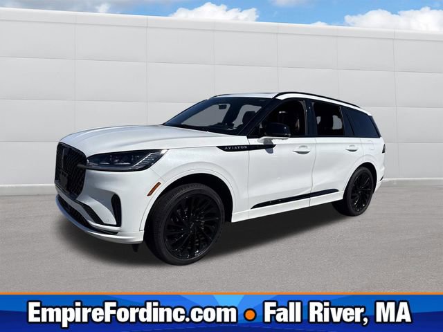 Used 2025 Lincoln Aviator Reserve w/ Equipment Group 201A image 1