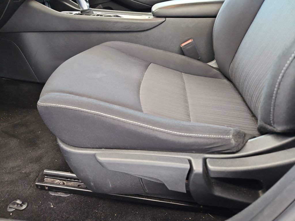 Used 2024 Nissan Sentra SV FWD image 23