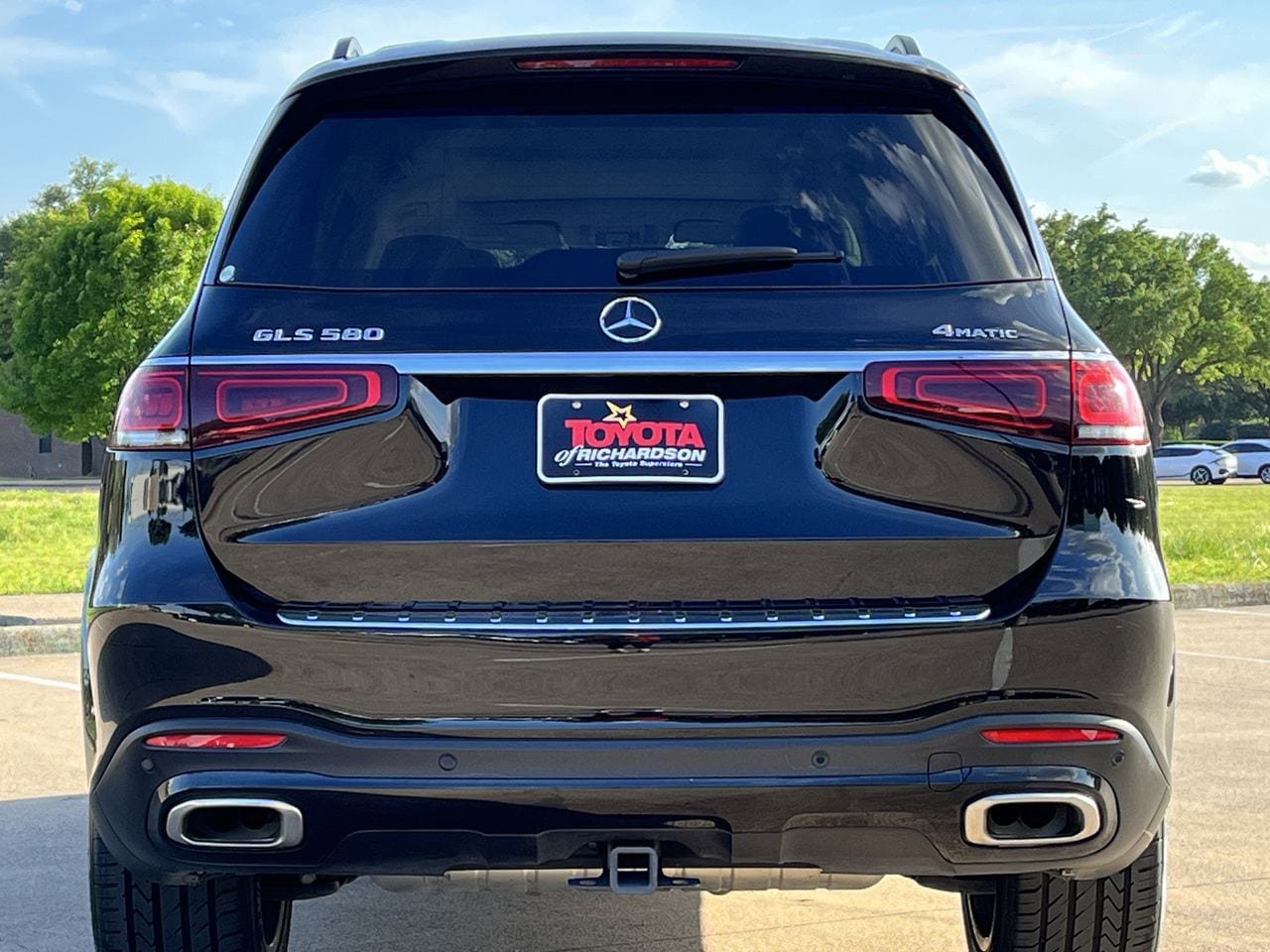 Used 2023 Mercedes-Benz GLS 580 4MATIC image 5