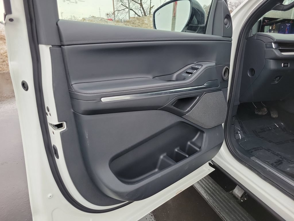 New 2026 Lincoln Navigator Reserve w/ Jet Appearance Package AWD/4WD image 6