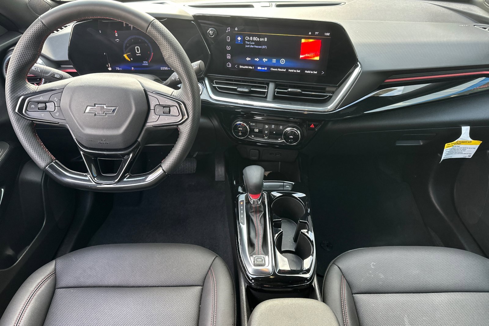 Used 2025 Chevrolet Trax RS w/ Driver Confidence Package image 16