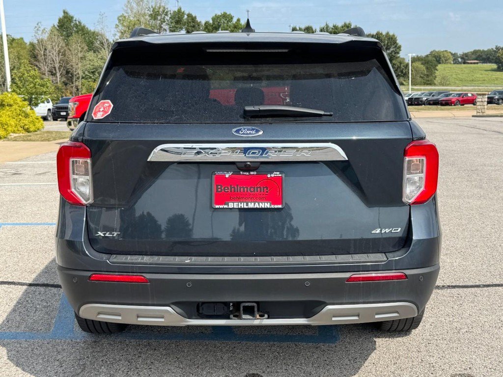 Used 2023 Ford Explorer XLT w/ Equipment Group 202A AWD/4WD image 5