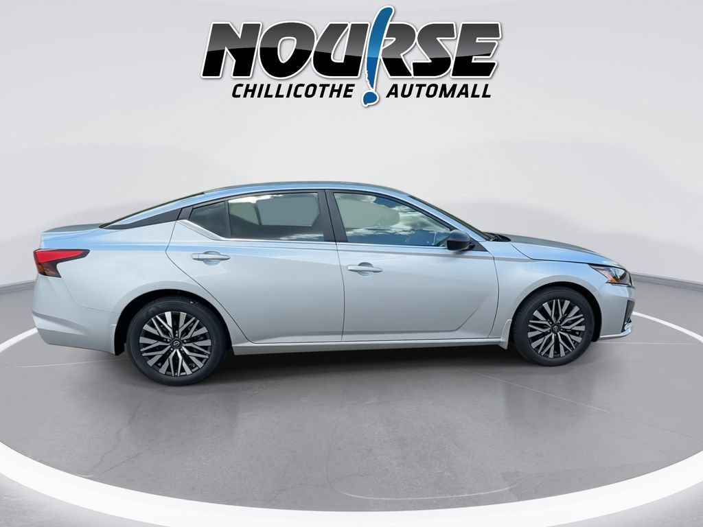 New 2026 Nissan Altima 2.5 SV FWD image 9