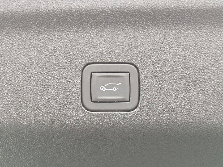 Certified 2026 Chevrolet Tahoe Premier image 36