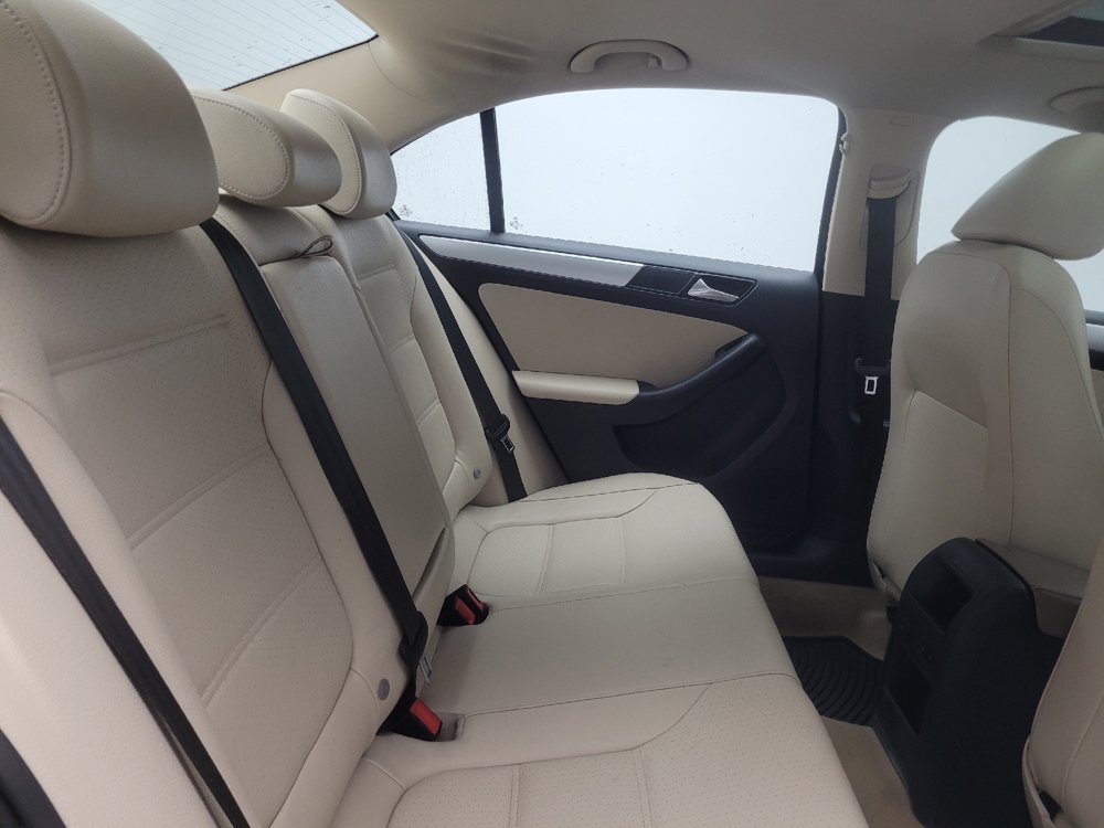 Used 2014 Volkswagen Jetta SE FWD image 19