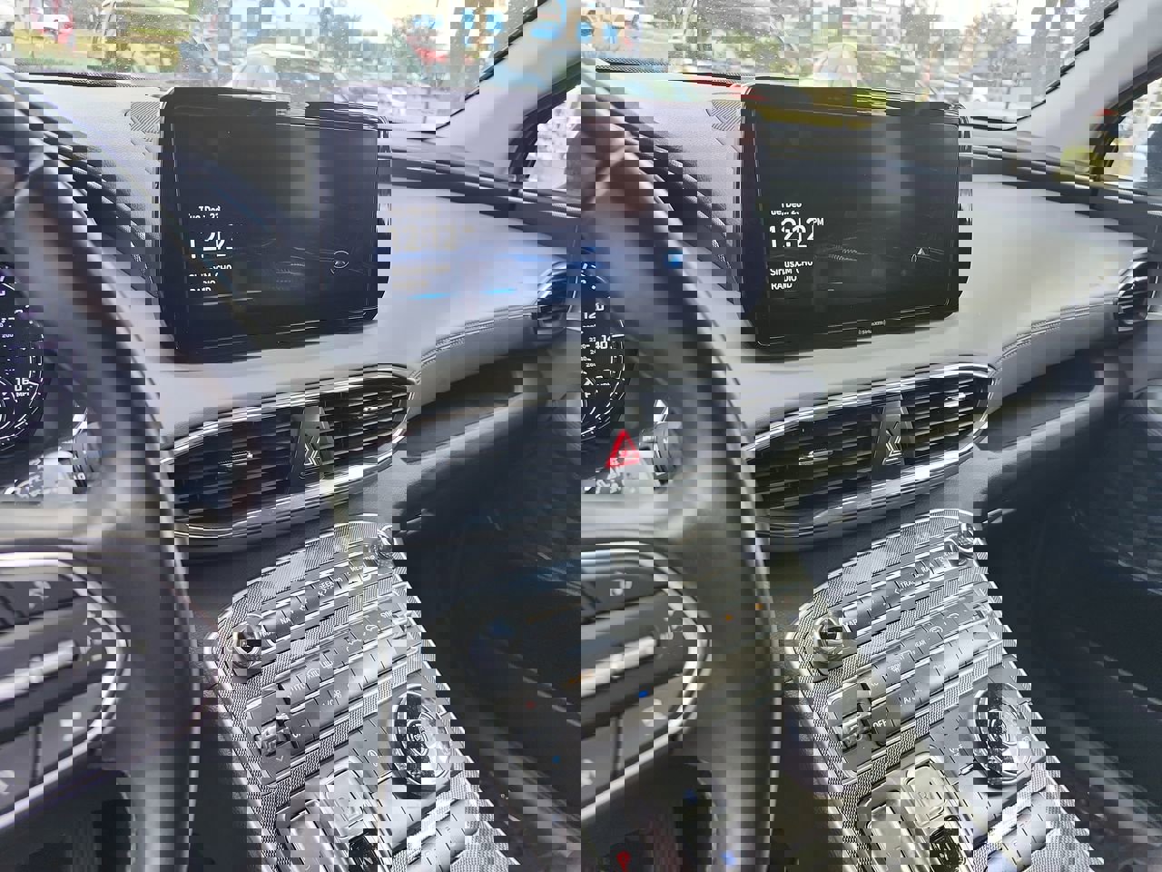 Used 2023 Hyundai Santa Fe SEL image 11