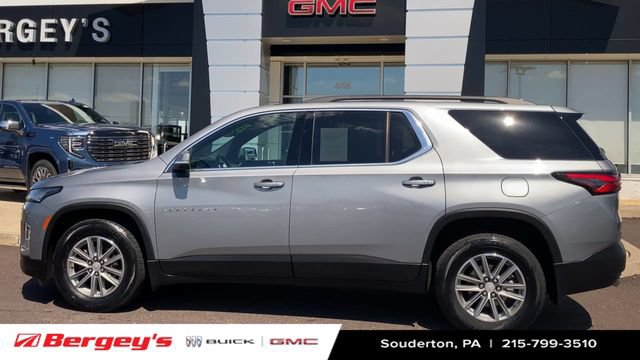 Used 2023 Chevrolet Traverse LT AWD/4WD image 6