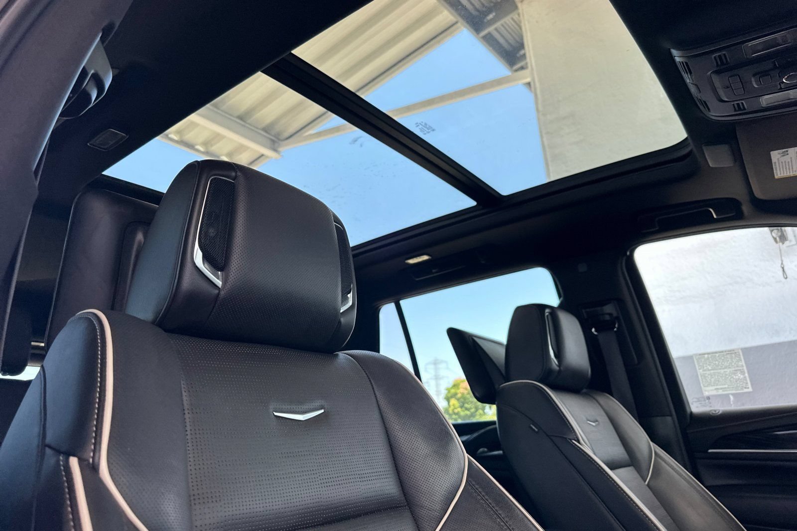 Certified 2023 Cadillac Escalade Sport AWD/4WD image 22
