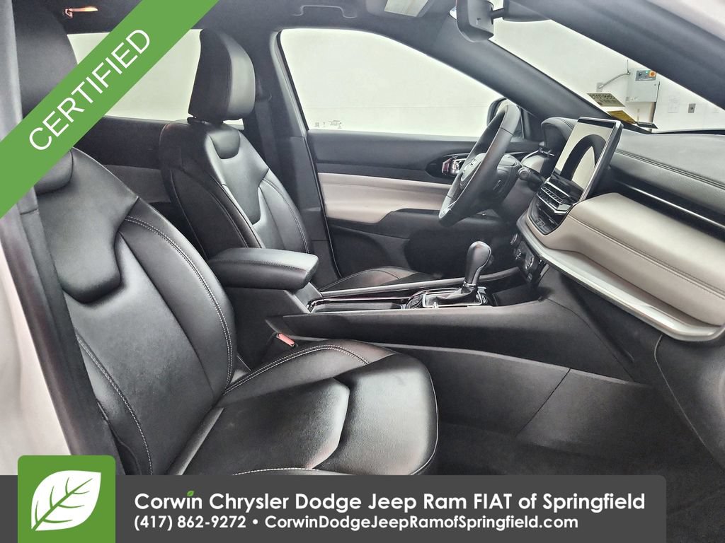 Certified 2025 Jeep Compass Limited AWD/4WD image 30
