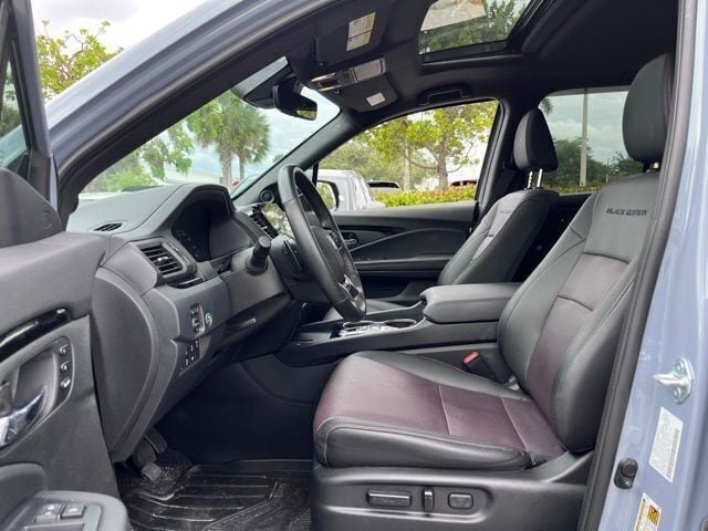 Used 2025 Honda Ridgeline Black Edition image 12