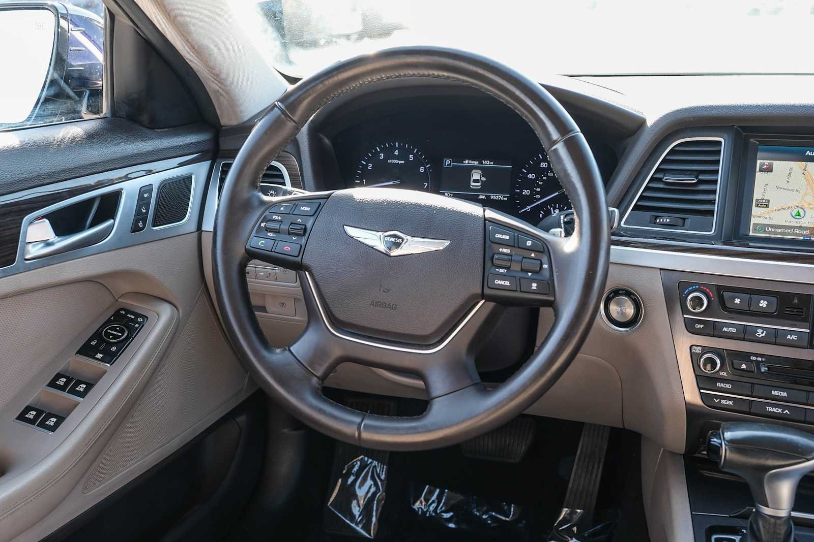 Used 2018 Genesis G80 3.8 RWD image 18