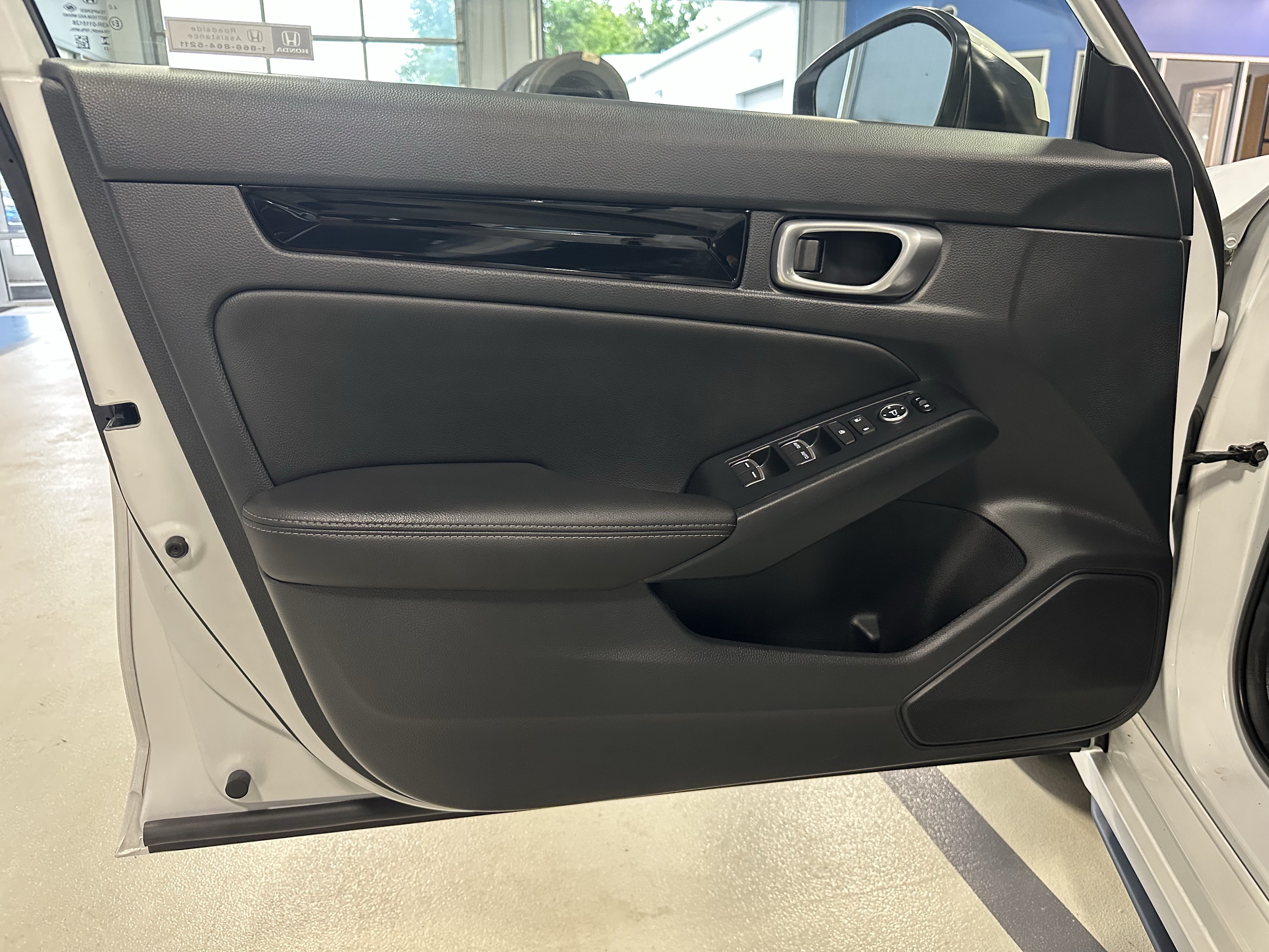 Used 2023 Honda Civic EX-L image 20