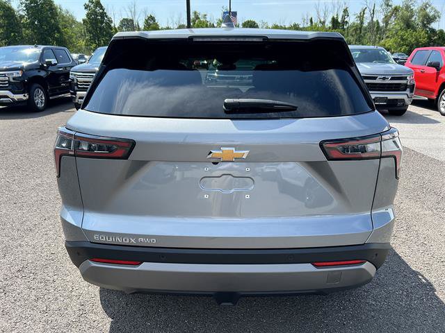 New 2027 Chevrolet Equinox LT w/ Convenience Package II AWD/4WD image 4