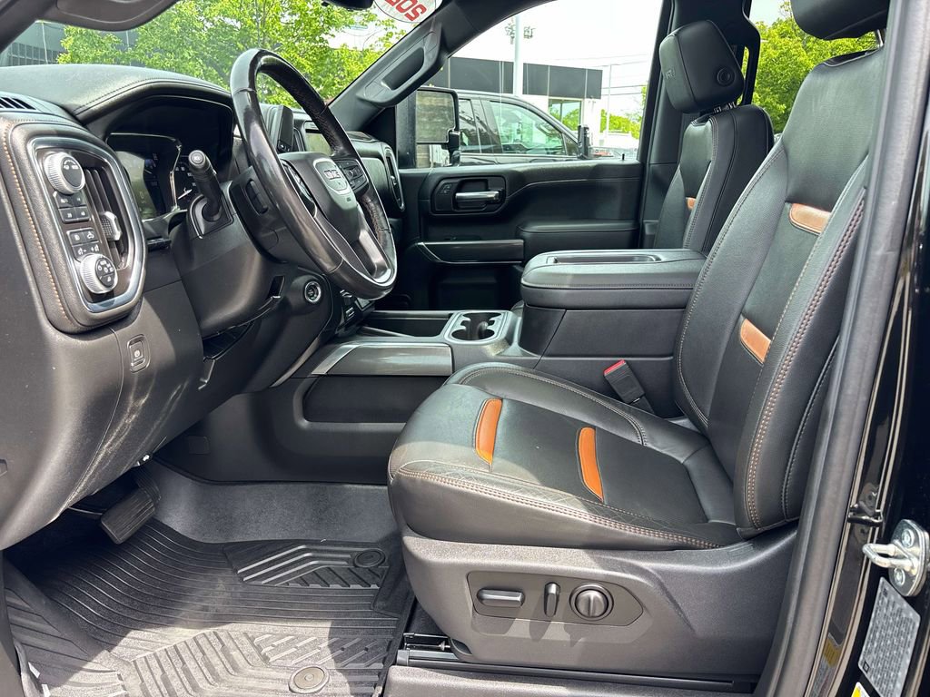 Used 2020 GMC Sierra 2500 AT4 w/ Technology Package AWD/4WD image 12