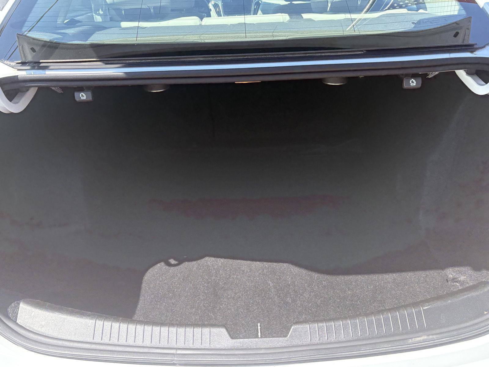 Used 2024 Chevrolet Malibu LT FWD image 28