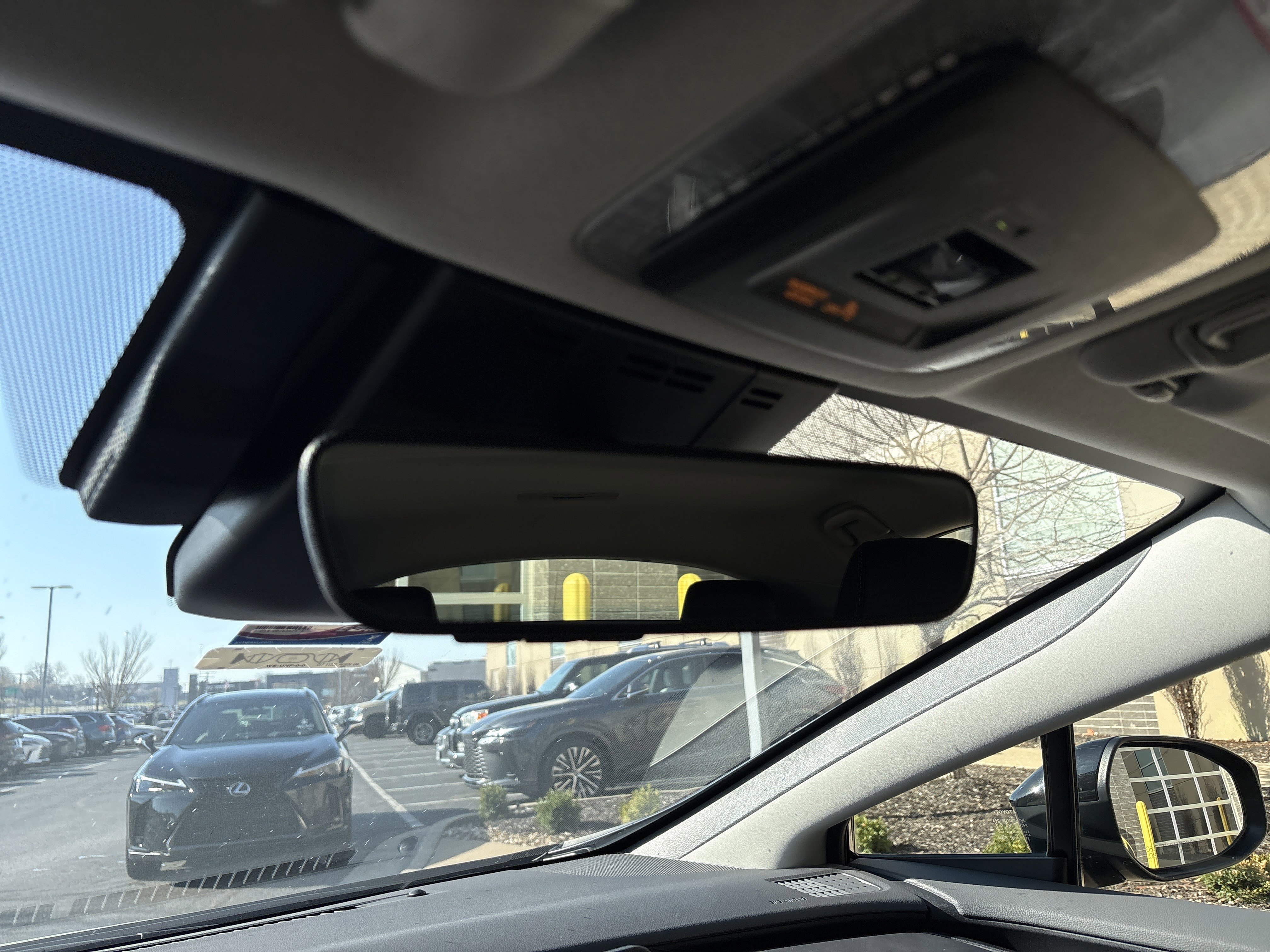 Used 2024 Toyota Prius XLE image 27