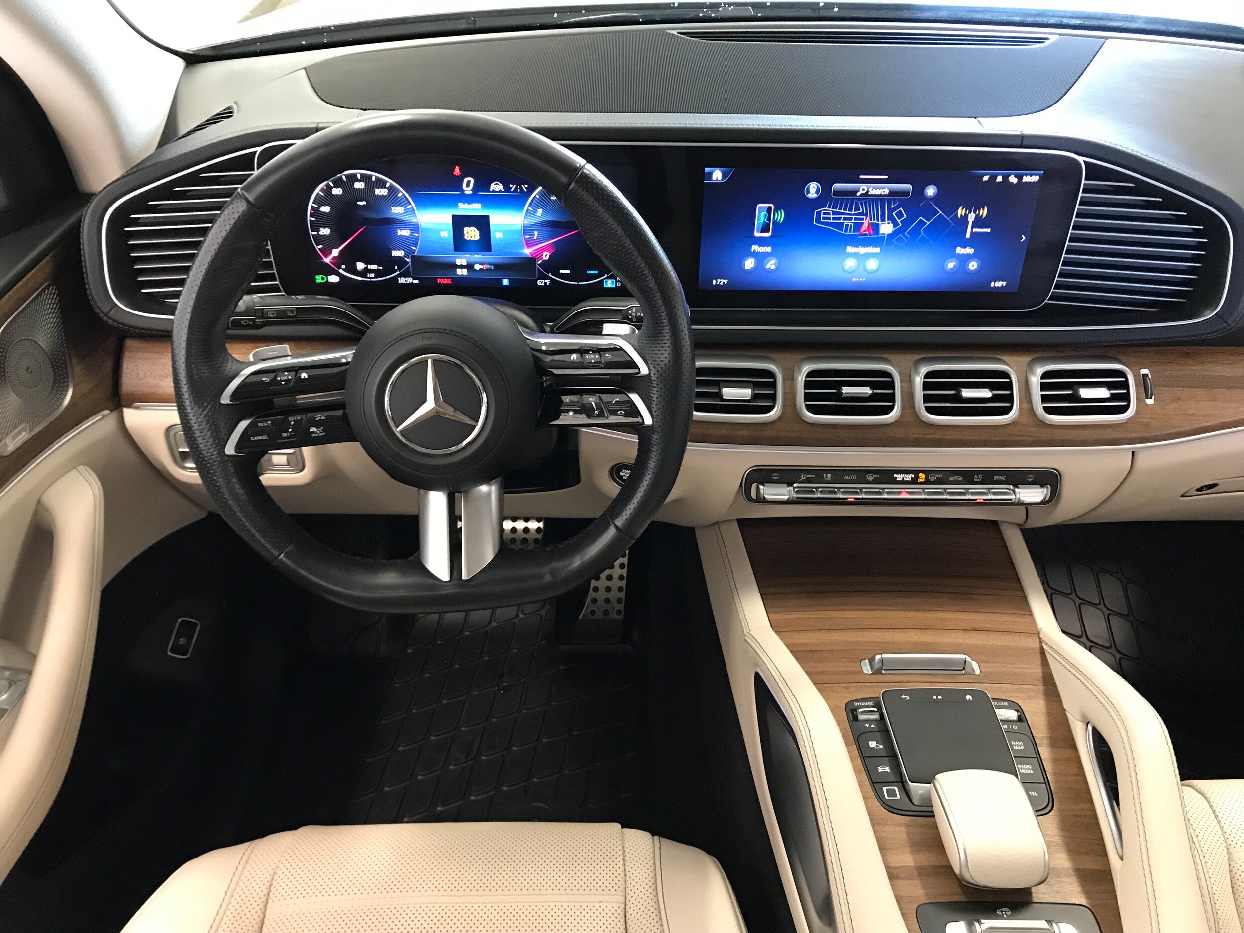 Used 2025 Mercedes-Benz GLS 450 4MATIC image 13