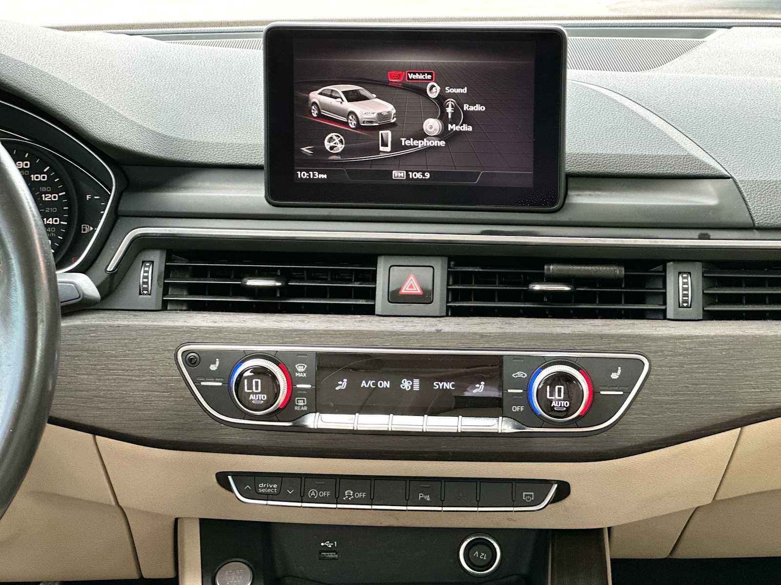 Used 2019 Audi A4 2.0T Premium FWD image 26
