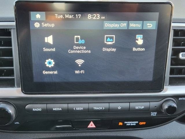 Used 2025 Hyundai Venue SEL image 15