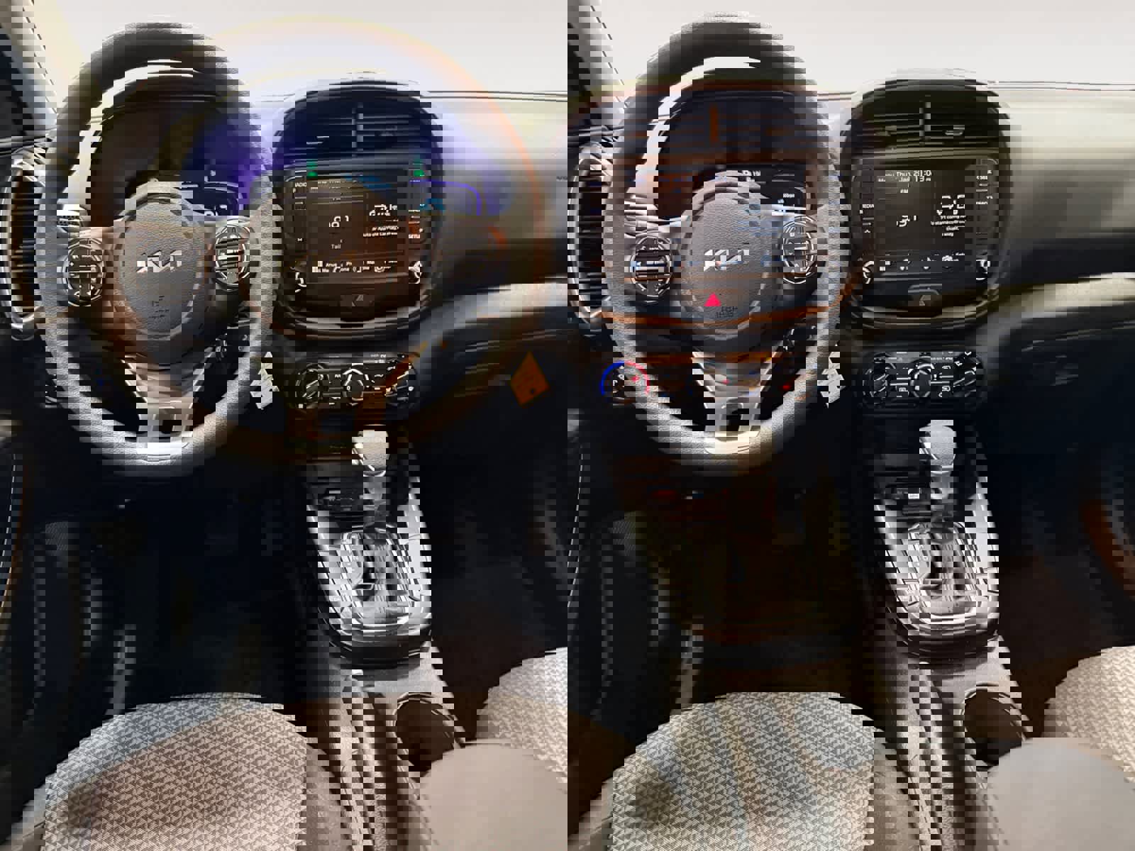 Used 2025 Kia Soul LX w/ LX Technology Package image 11