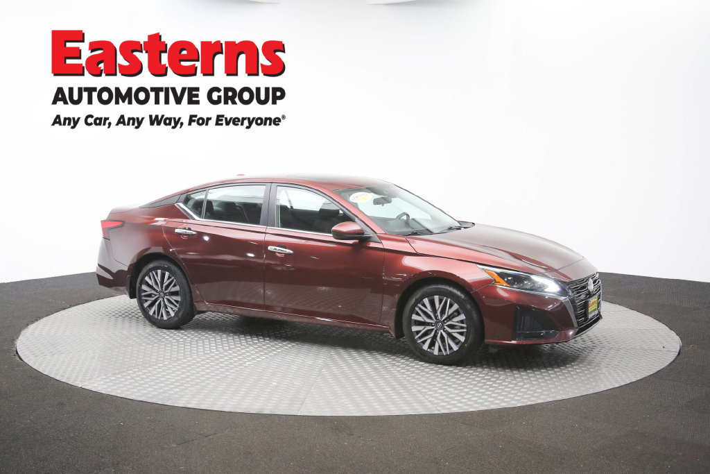 Used 2023 Nissan Altima 2.5 SV w/ SV Premium Package FWD image 52