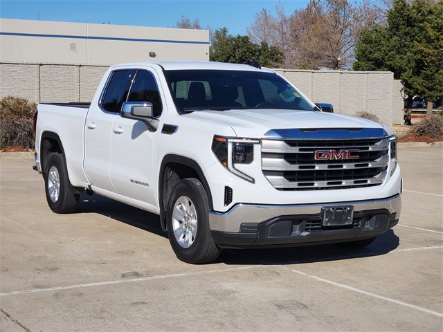 Used 2024 GMC Sierra 1500 SLE w/ Preferred Package image 3