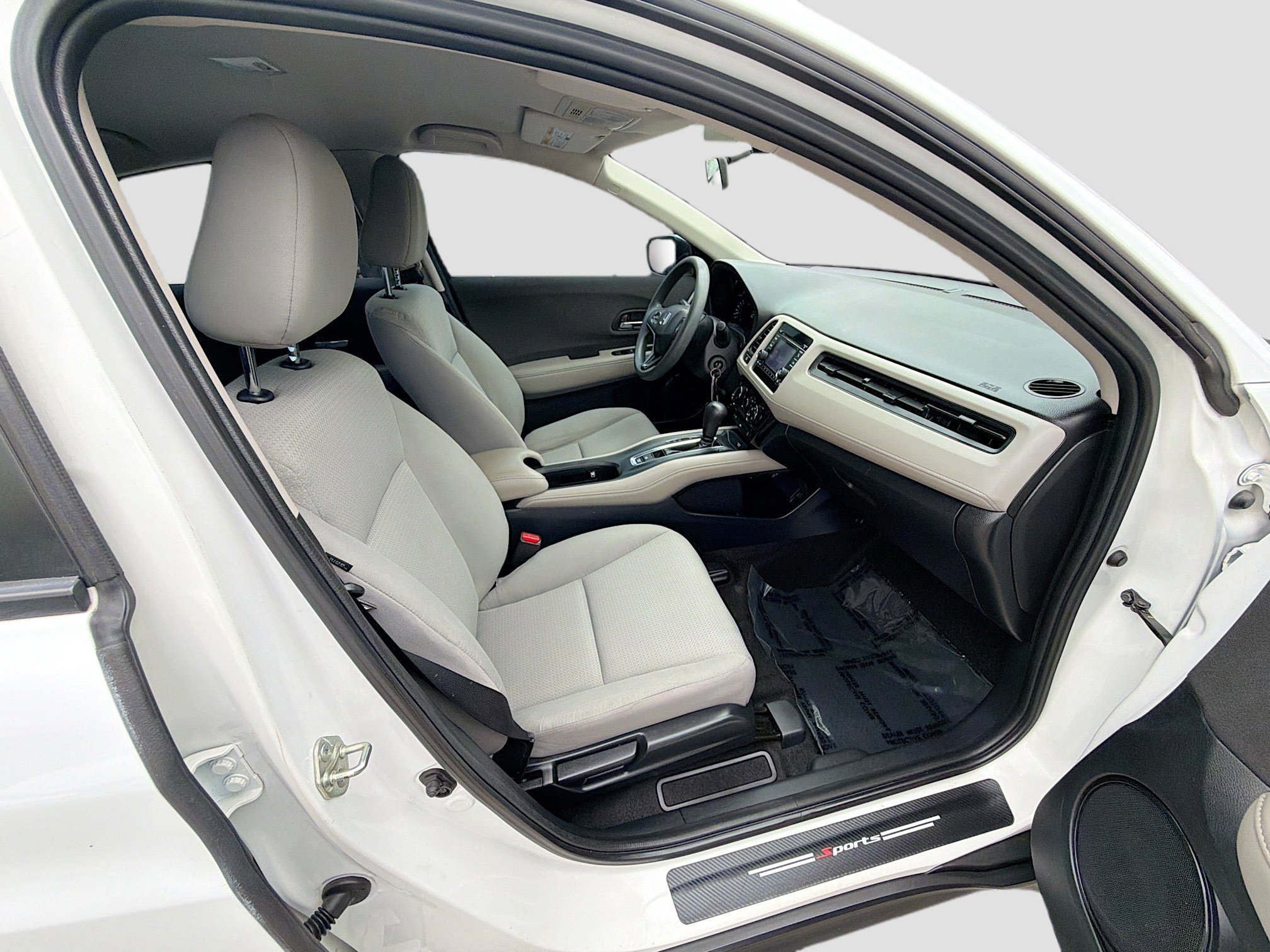 Certified 2019 Honda HR-V LX image 30