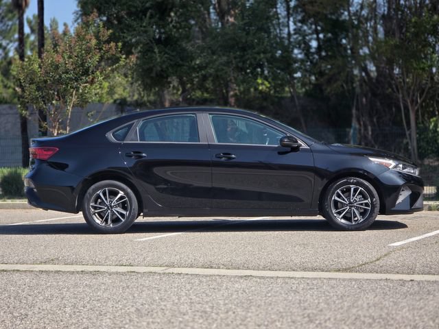 Used 2022 Kia Forte LXS FWD image 7