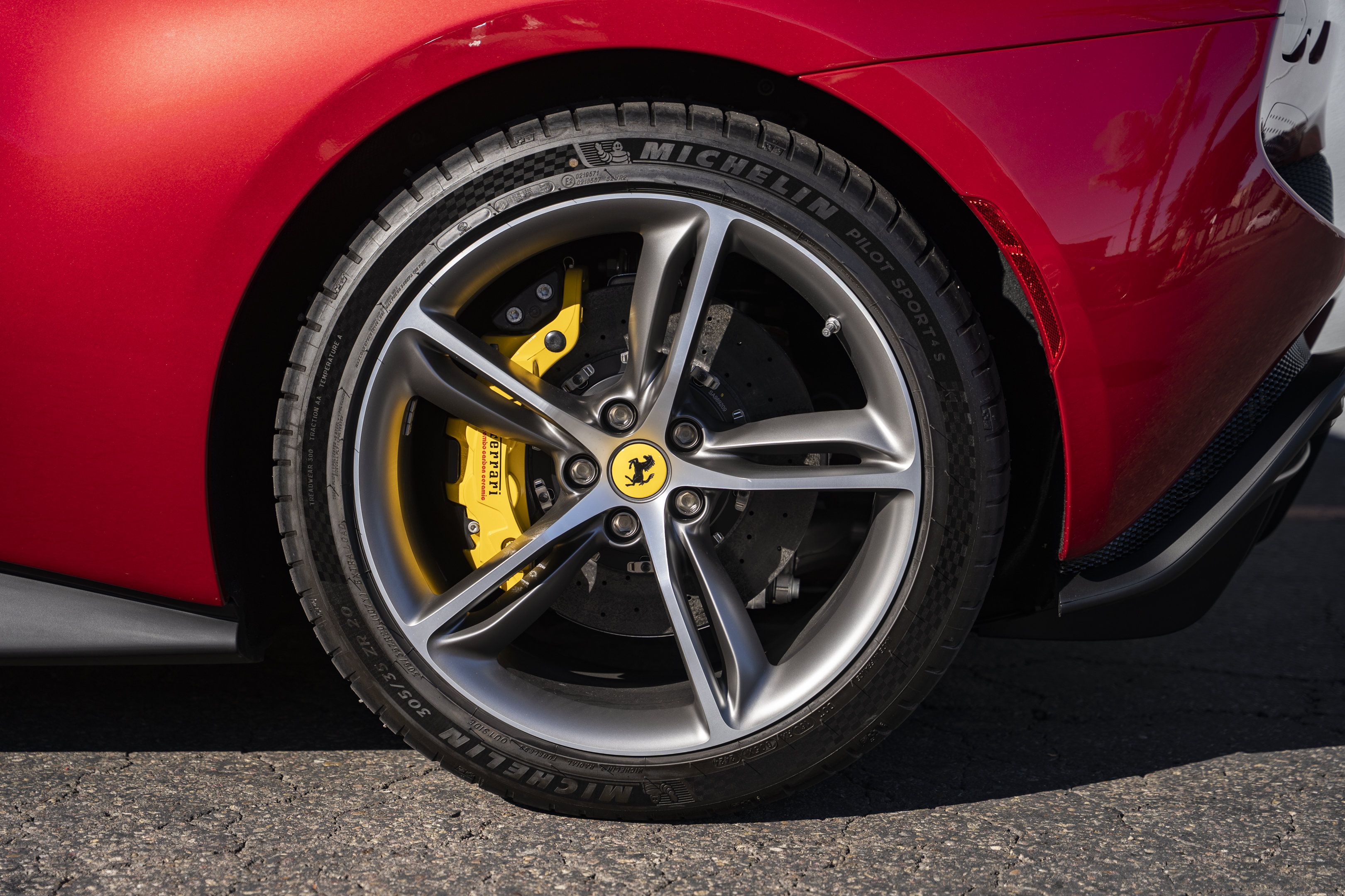 Used 2025 Ferrari 296 GTS RWD image 16