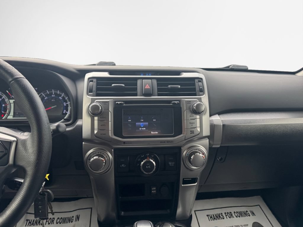 Used 2018 Toyota 4Runner SR5 AWD/4WD image 22