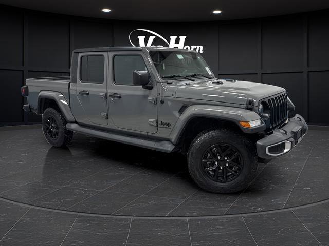 Used 2022 Jeep Gladiator Sport image 1