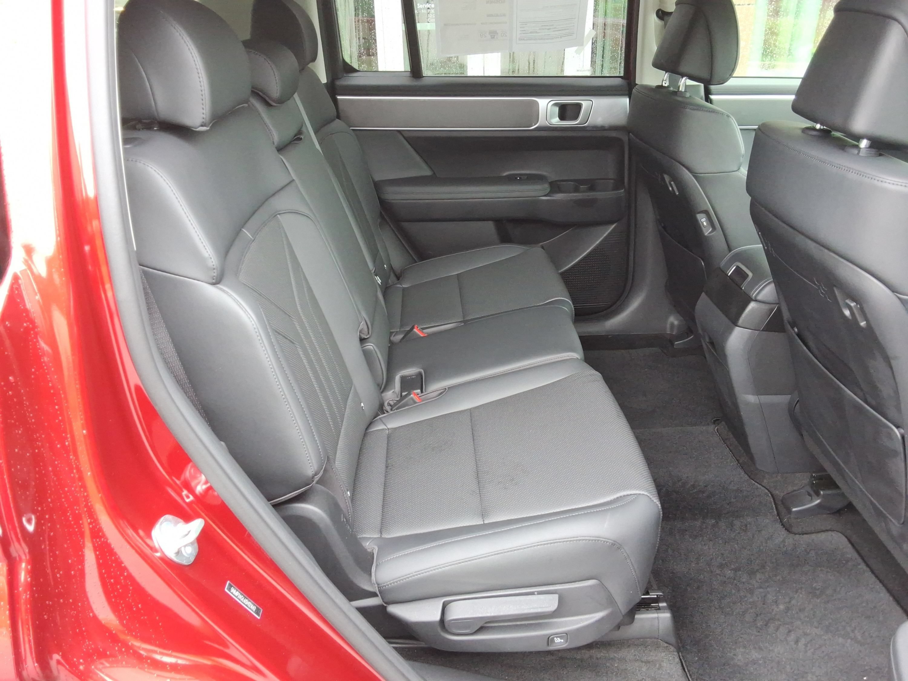 Used 2025 Hyundai Santa Fe SEL FWD image 33