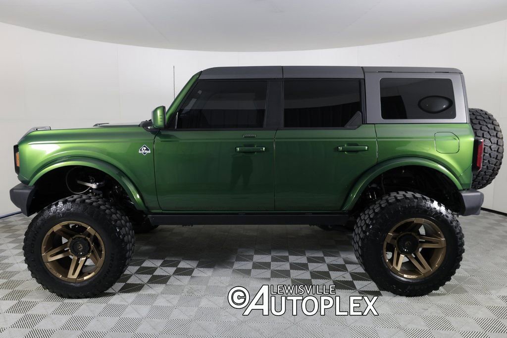 Used 2023 Ford Bronco Outer Banks image 8