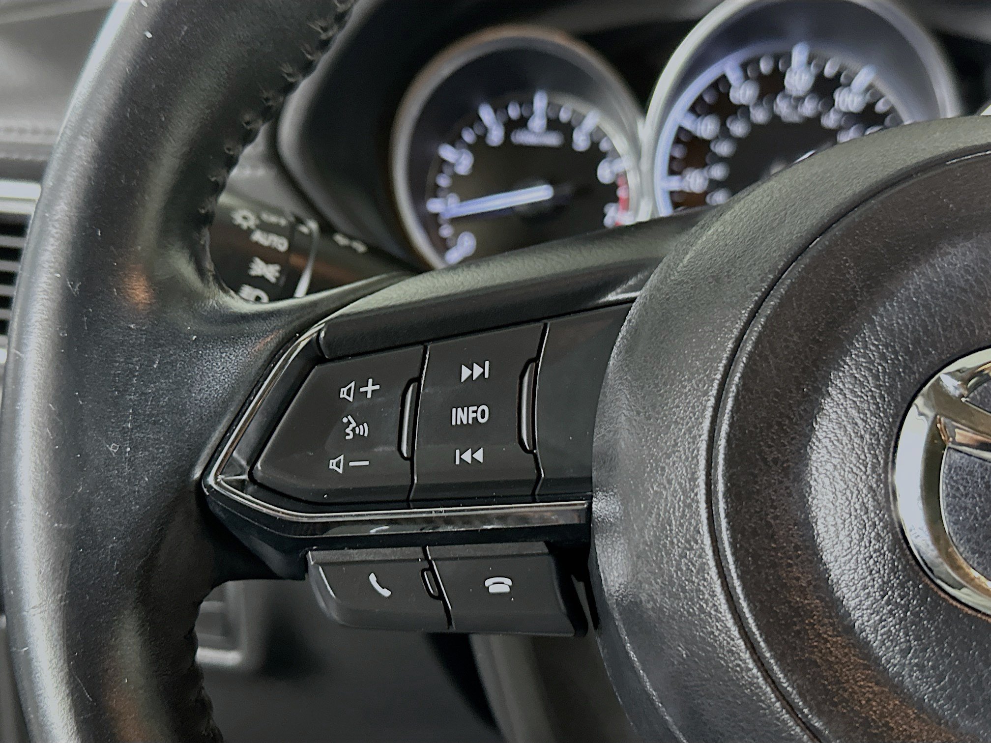 Used 2019 MAZDA CX-5 Touring FWD image 16