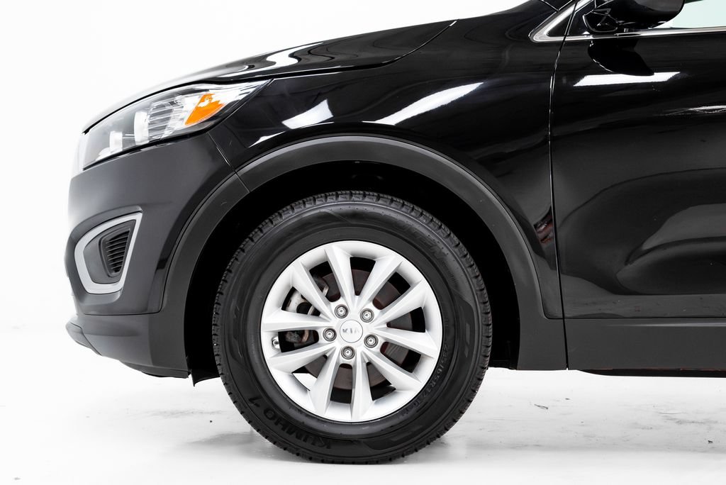 Used 2016 Kia Sorento FWD w/ LX Convenience Package image 27