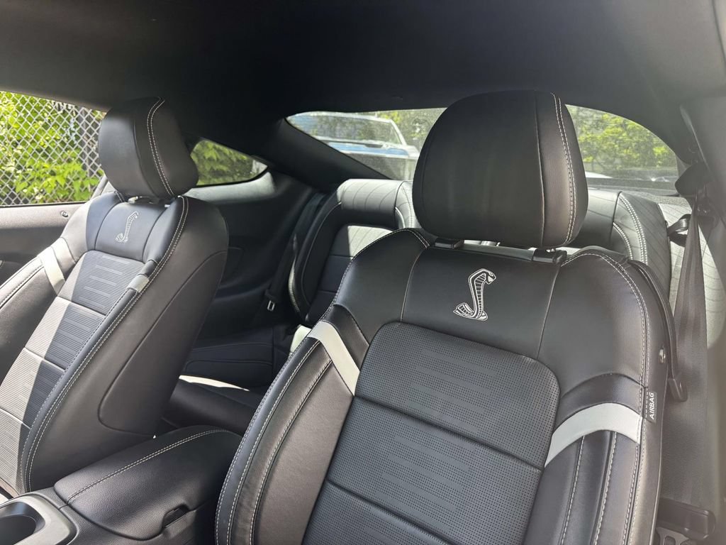 Used 2021 Ford Mustang Shelby GT500 w/ Technology Package RWD image 18